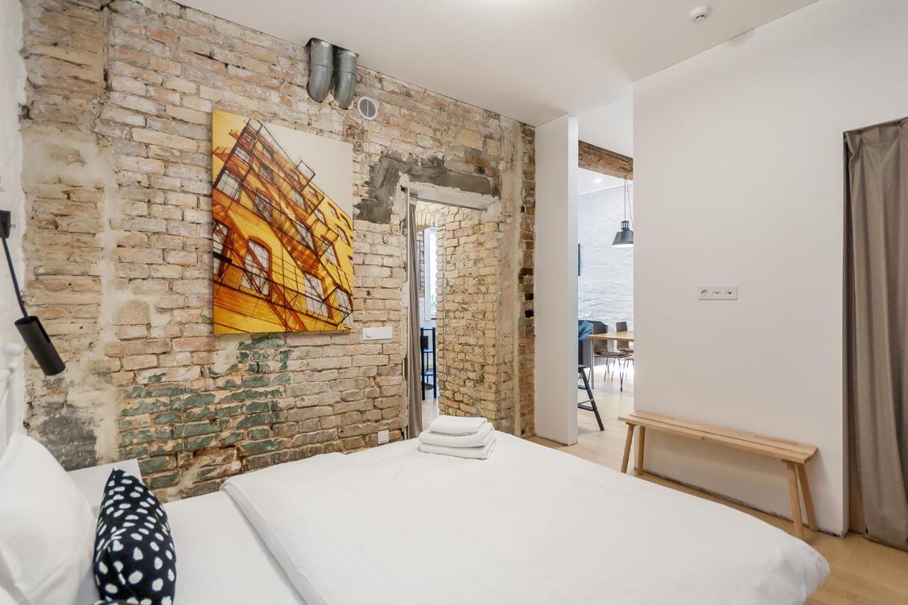 Old Town Pylimo Apartment By Urban Rent Vilnius Exteriör bild