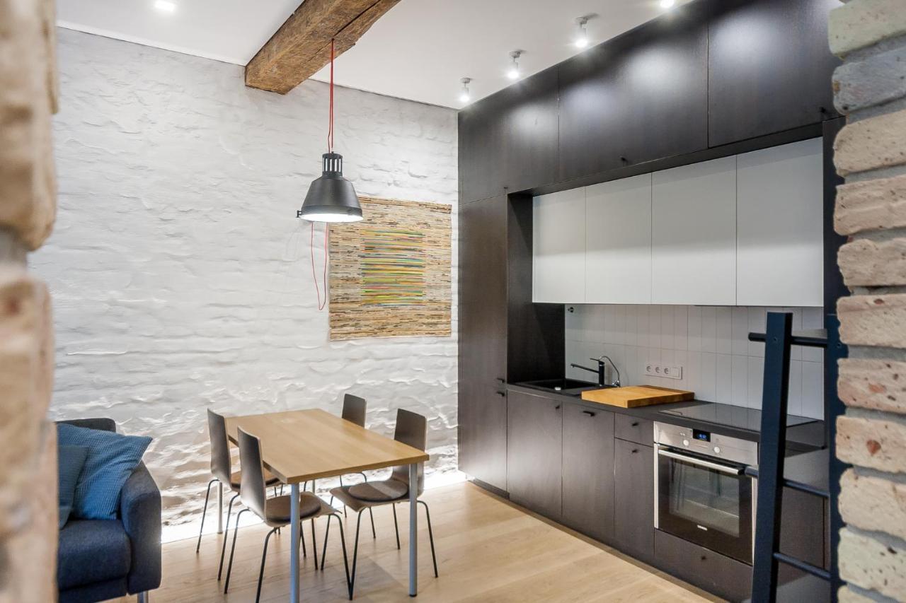 Old Town Pylimo Apartment By Urban Rent Vilnius Exteriör bild