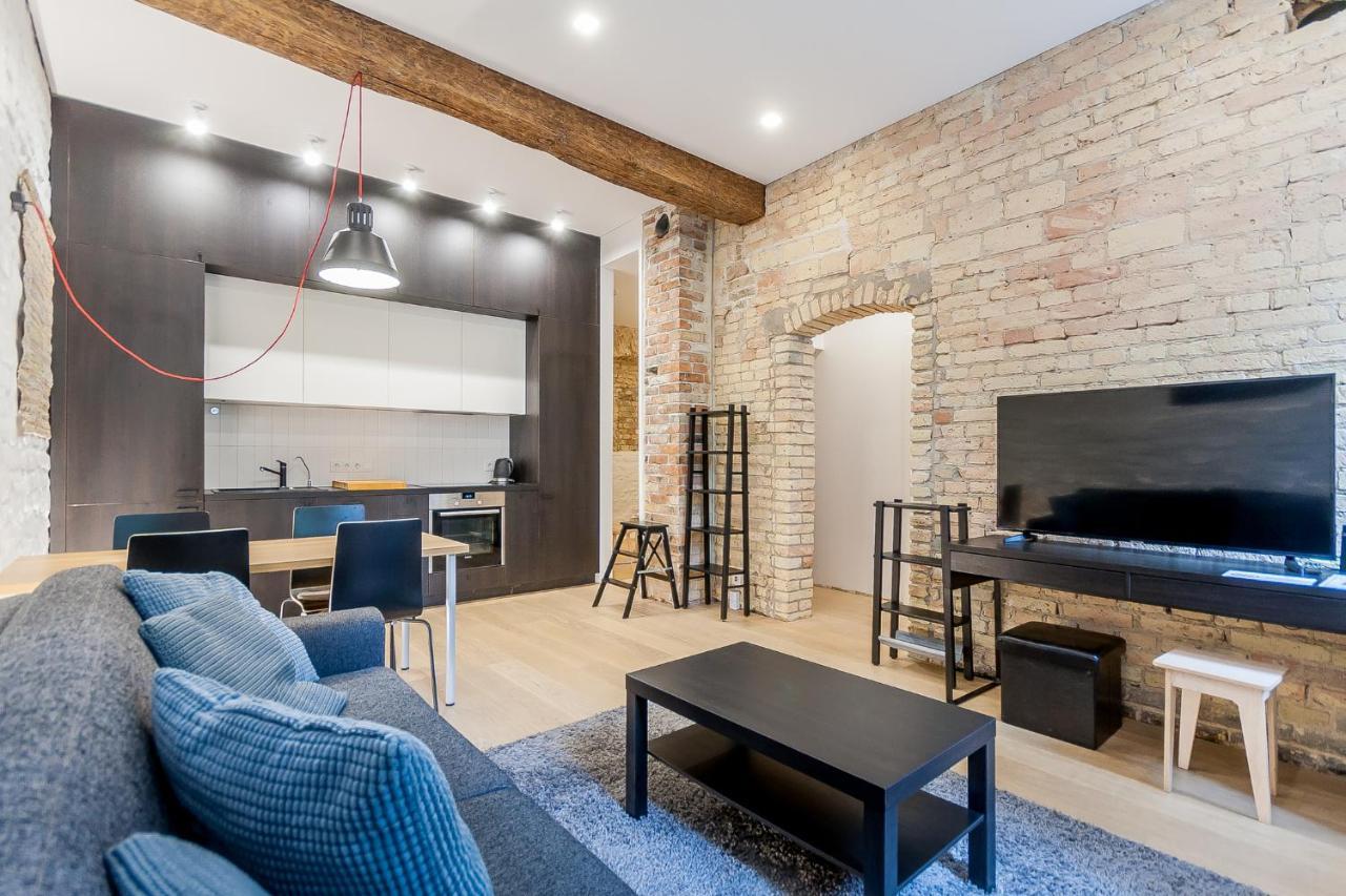 Old Town Pylimo Apartment By Urban Rent Vilnius Exteriör bild